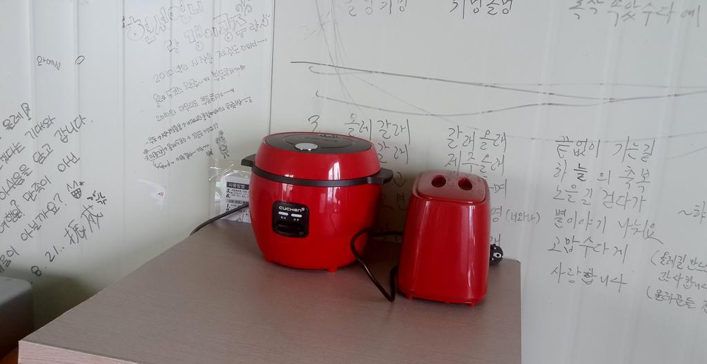מלון סאוגוויפו Minjoonggak מראה חיצוני תמונה